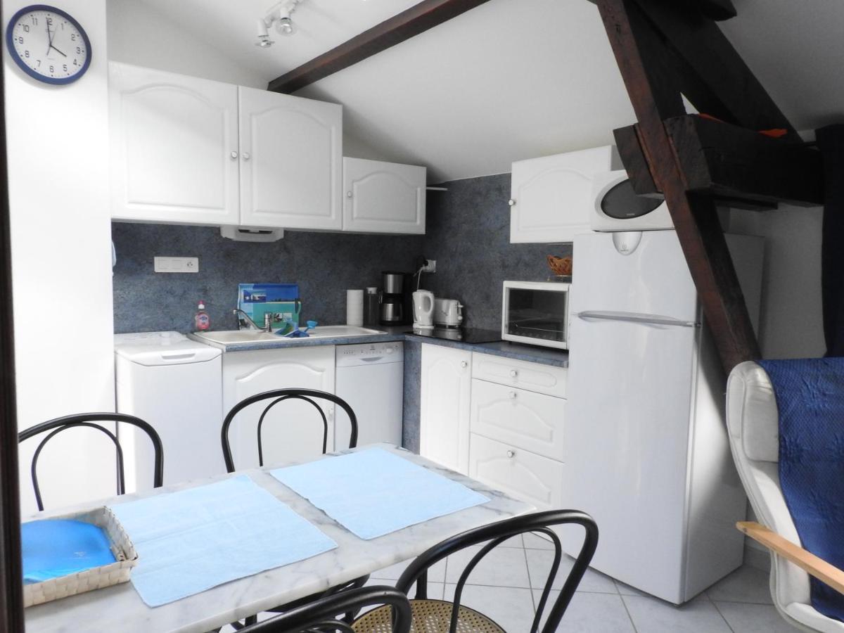Villa La Charmatiere Haute-Rivoire Habitación foto