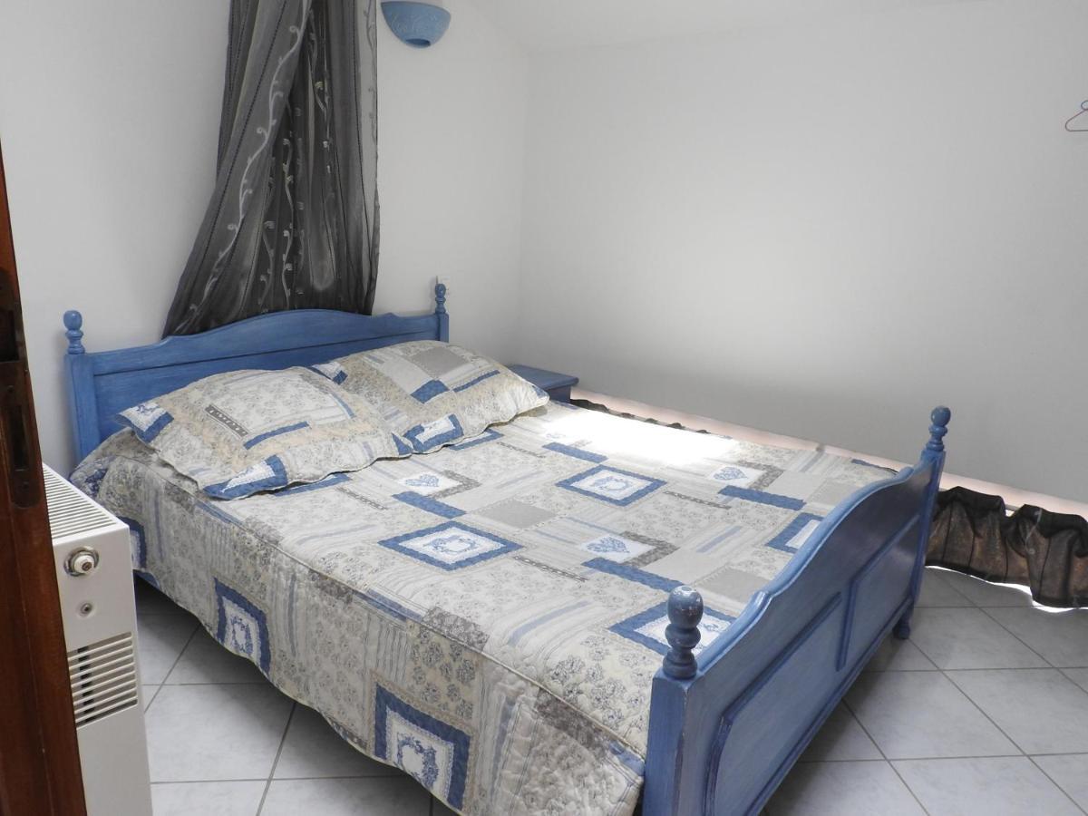 Villa La Charmatiere Haute-Rivoire Habitación foto