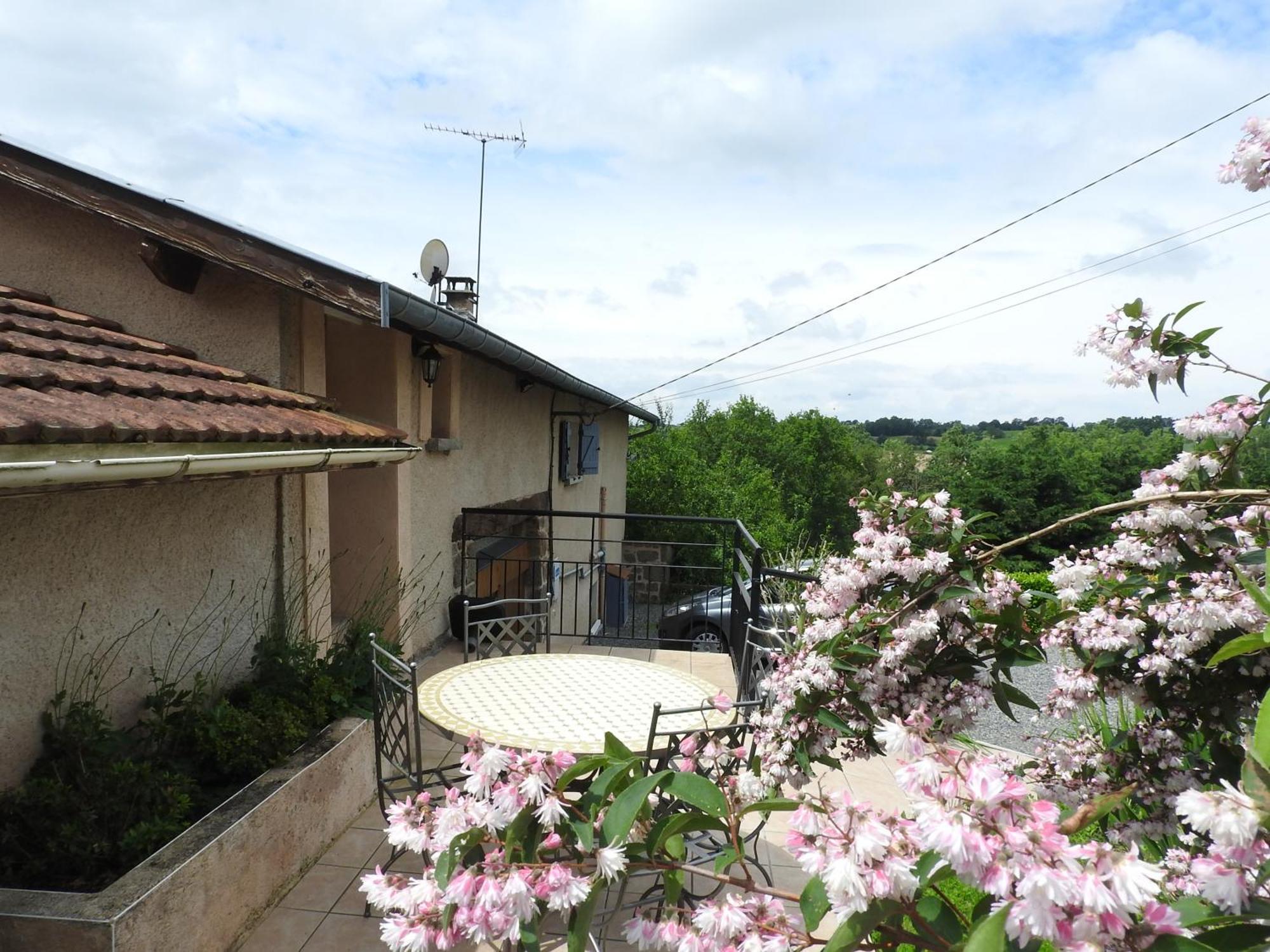 Villa La Charmatiere Haute-Rivoire Habitación foto